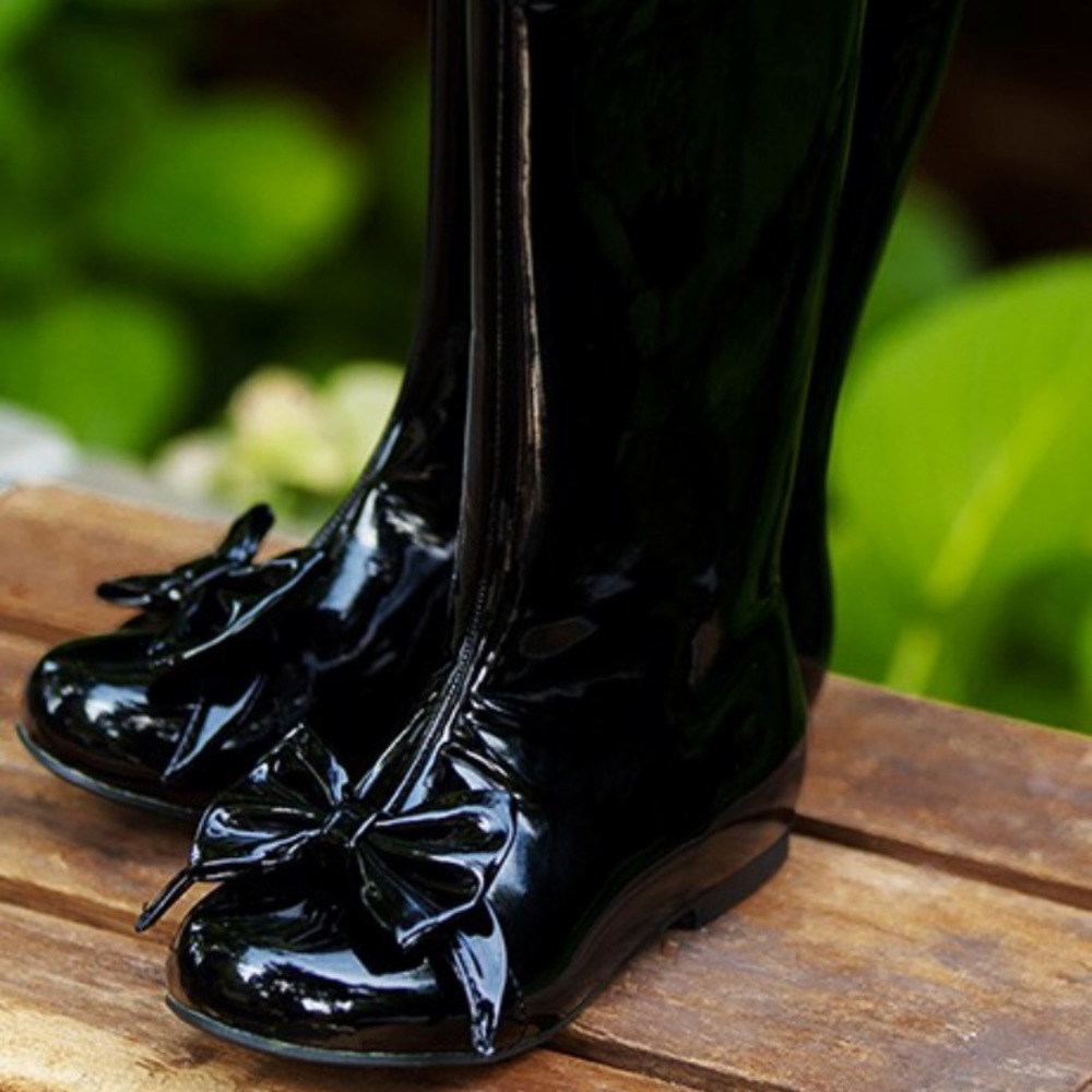 Shrimp n grits Bow Boots! Size 6.5/7 toddler NEW